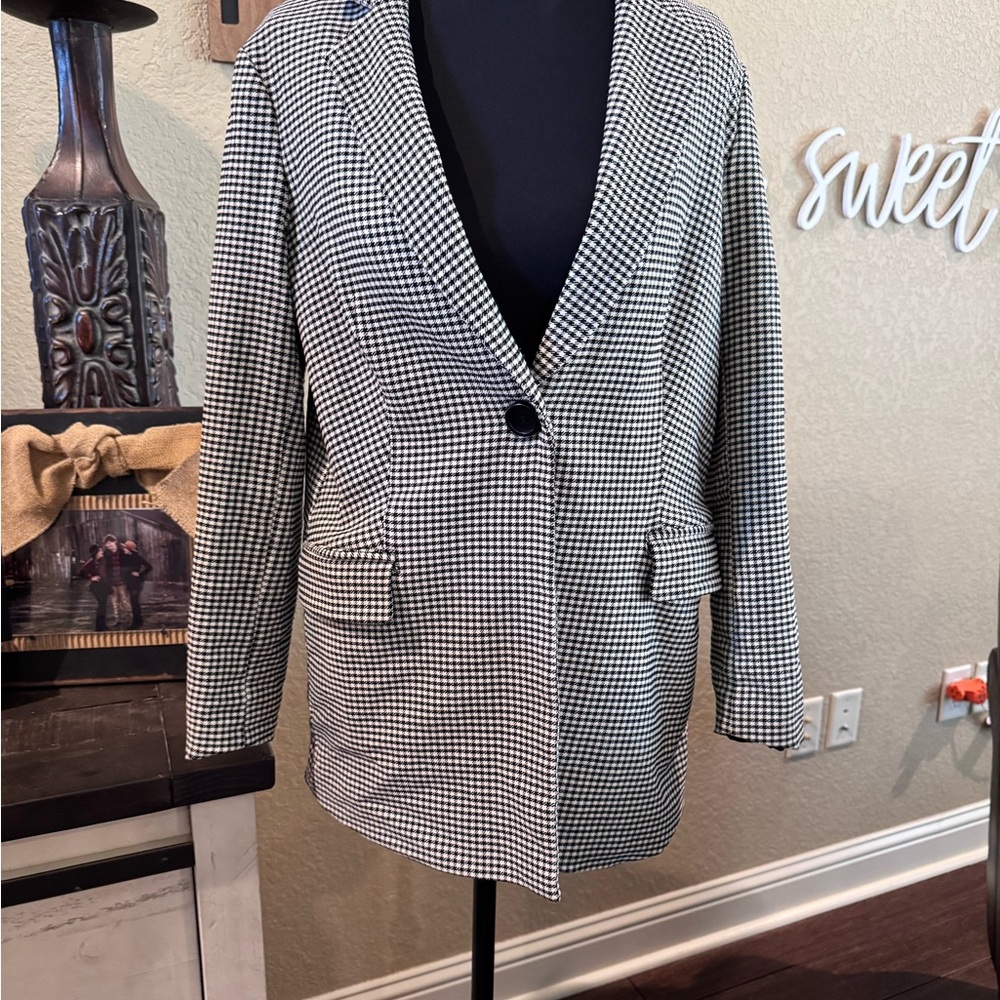 Adrianna Papell Monochrome Checkered Blazer
